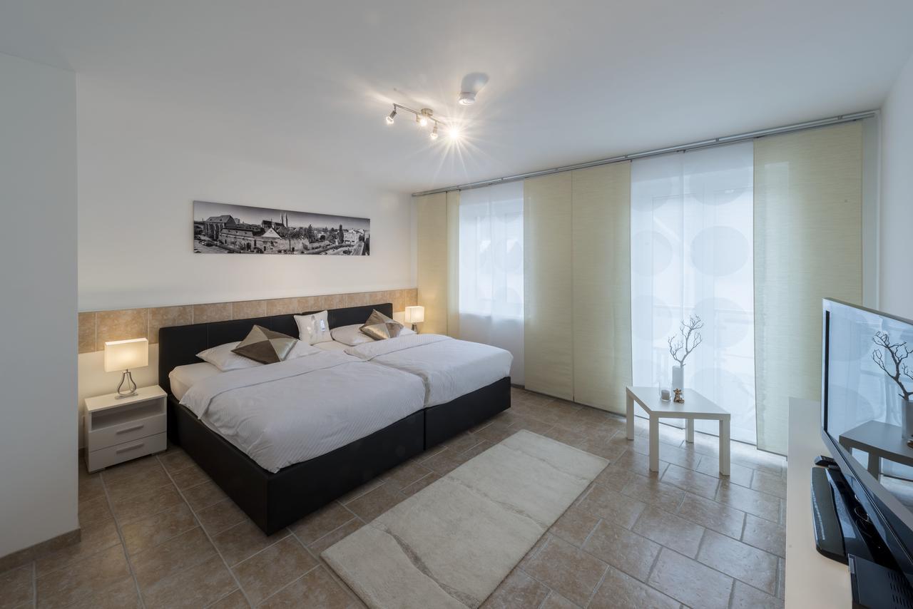 Wn Rooms Wiener Neustadt Buitenkant foto